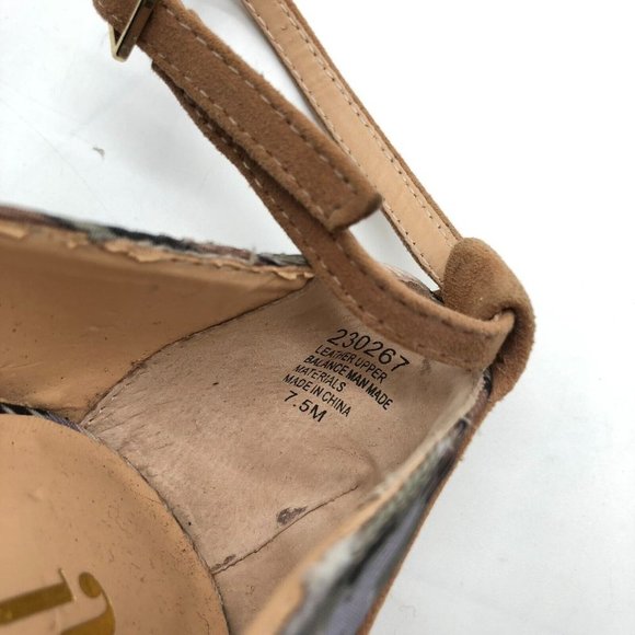 June Ambrose Wedge Sandal Suede Ankle Strap Geometric Beige Blue 7.5 - Picture 8 of 8